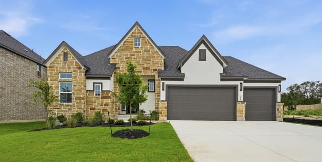 Home for sale at 210 Kari Drive in Castroville, TX — photo 2