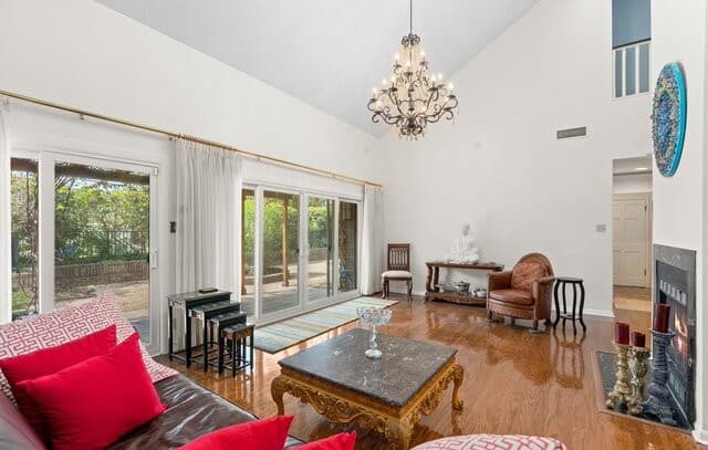 3-bedroom rental at 8103 N New Braunfels Unit 12 in San Antonio, TX — photo 3