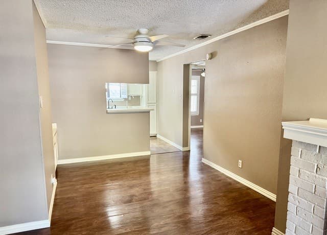 2-bedroom rental at 4212 Medical Unit 1009 in San Antonio, TX — photo 3