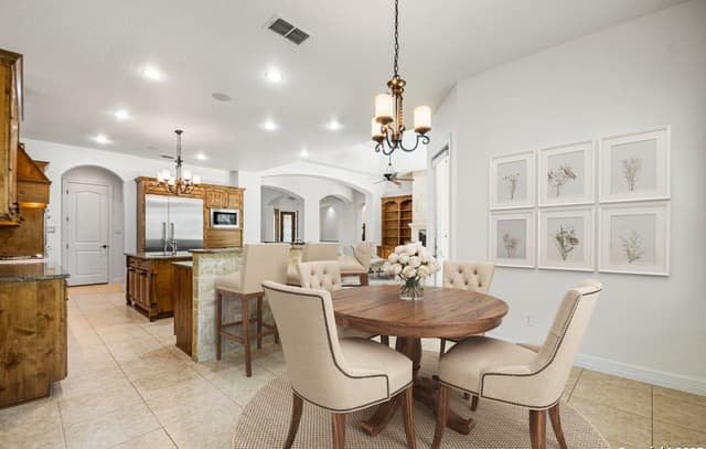 4-bedroom rental at 102 Arroyo in Boerne, TX — photo 4