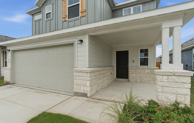 4-bedroom rental at 439 White Heron Way in Marion, TX — photo 3