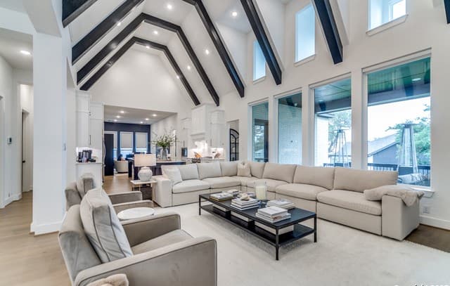 5-bedroom rental at 10003 Ellenora in Boerne, TX — photo 3