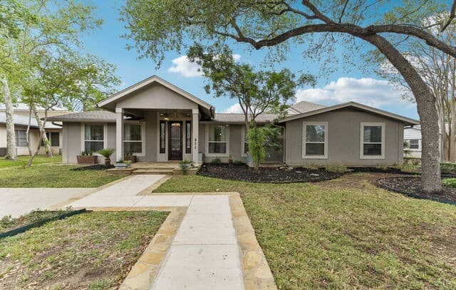 3-bedroom rental at 451 Laramie Dr in San Antonio, TX — photo 1