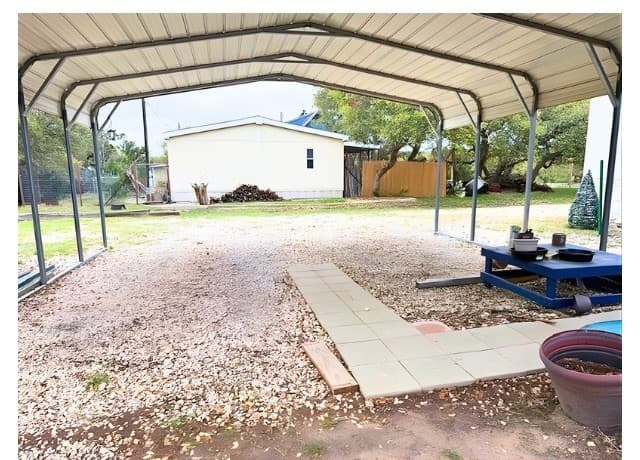 3-bedroom rental at 659 Private Road 1508 in Bandera, TX — photo 3