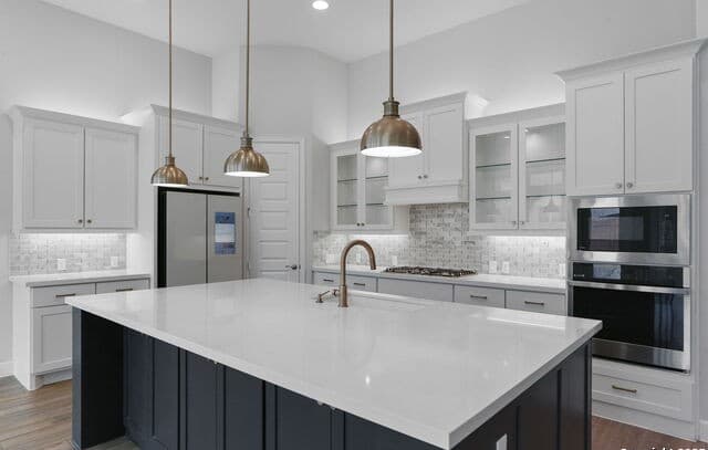 4-bedroom rental at 10016 Rebecca Place in Boerne, TX — photo 2