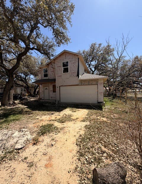 4-bedroom rental at 328 Primrose in Poteet, TX — photo 4