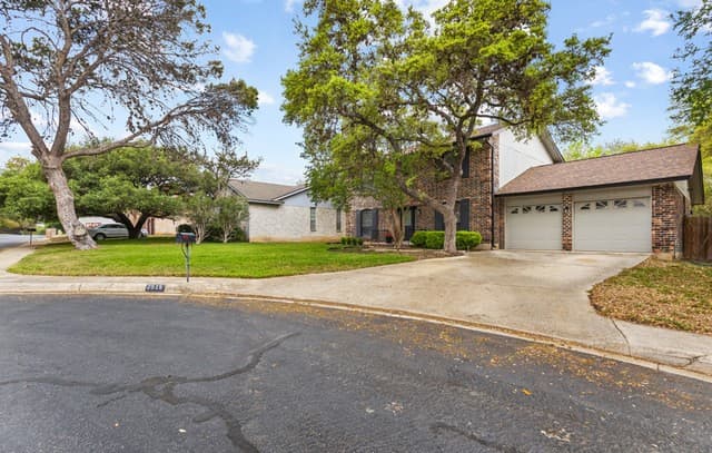 4-bedroom rental at 2515 Blue Quail in San Antonio, TX — photo 4