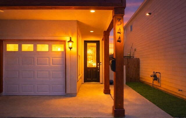 3-bedroom rental at 344 Claremont in San Antonio, TX — photo 3