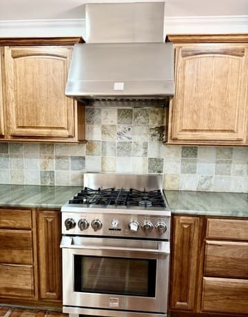 3-bedroom rental at 437 Sagecrest in Hollywood Park, TX — photo 5