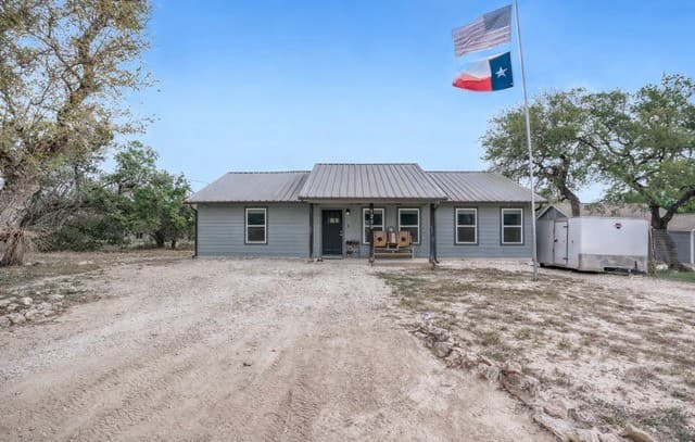 3-bedroom rental at 1209 Covered Wagon in Spring Branch, TX — photo 1