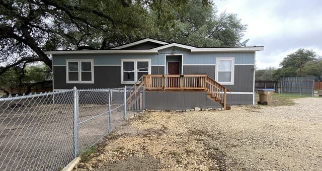 3-bedroom rental at 4406 Lost Hills in Elmendorf, TX — photo 1