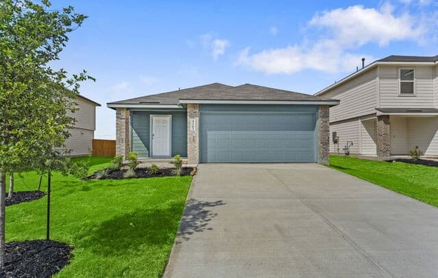 3-bedroom rental at 4263 Marjoram Landing in Von Ormy, TX — photo 1