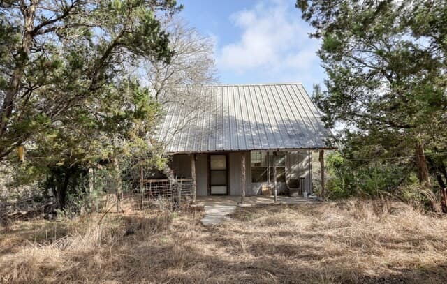 1-bedroom rental at 343 E. Headwaters ranch in Kendalia, TX — photo 2