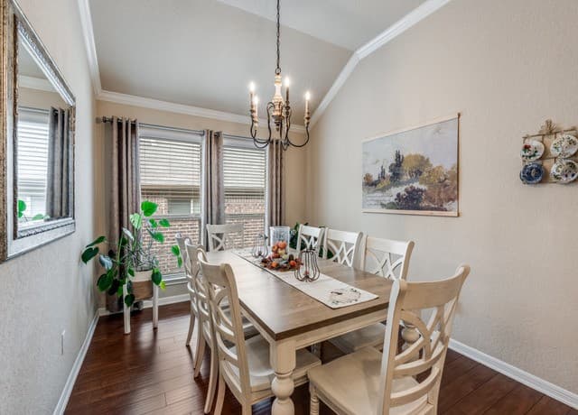 4-bedroom rental at 6050 Covers in Schertz, TX — photo 5