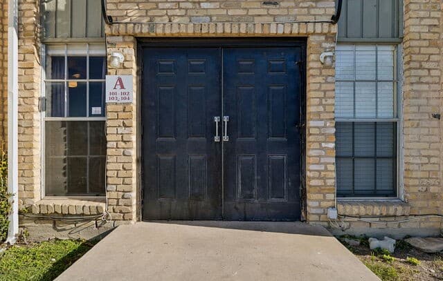 2-bedroom rental at 6611 Southpoint Unit A101 in San Antonio, TX — photo 2