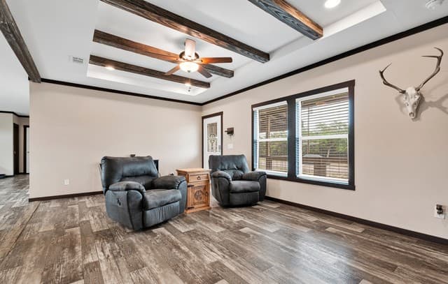 3-bedroom rental at 592 Private Road 1510 in Bandera, TX — photo 5