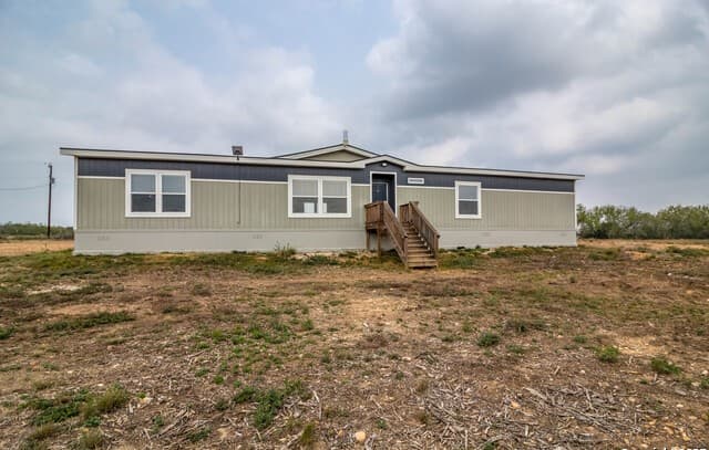 Home for sale at 290 Lilly Bear Ln. in Moore, TX — photo 2