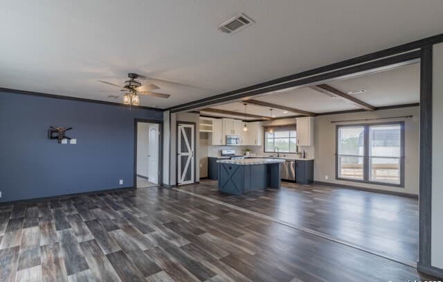 Home for sale at 290 Lilly Bear Ln. in Moore, TX — photo 3