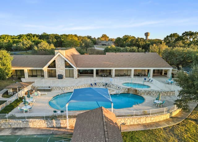 Home for sale at 3620 Chestnut Court in Cibolo, TX — photo 5