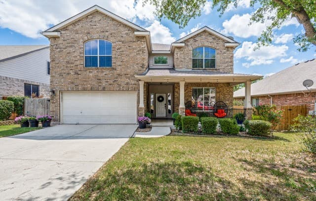 4-bedroom rental at 141 Falcon Crossing in Cibolo, TX — photo 1