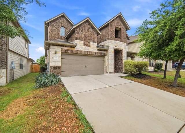 4-bedroom rental at 113 Grand Vista in Cibolo, TX — photo 2