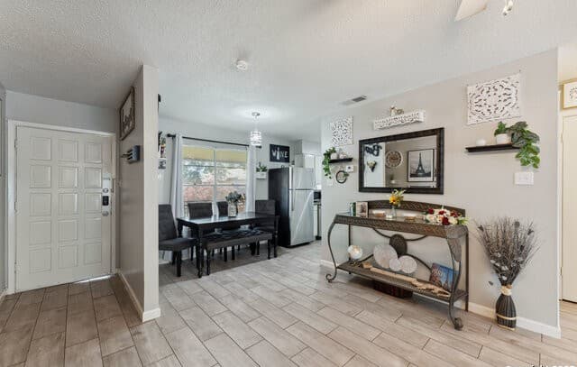 1-bedroom rental at 923 Vance Jackson Unit 1104 in San Antonio, TX — photo 5