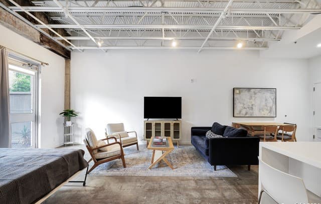 0rental at 1115 S. Alamo Unit 3103 in San Antonio, TX — photo 1