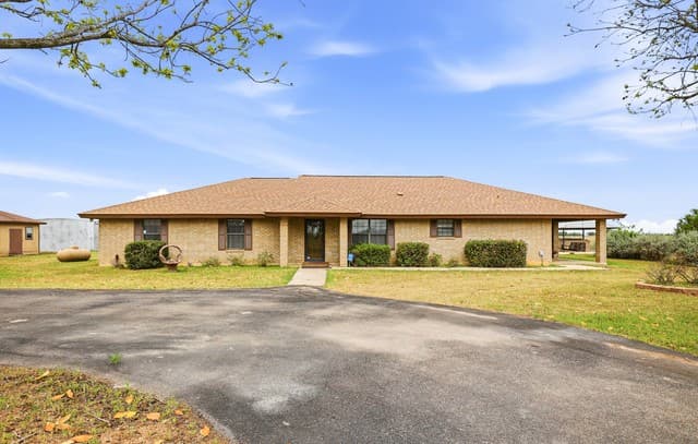 3-bedroom home for sale at 13915 Dusty Fields in Schertz TX