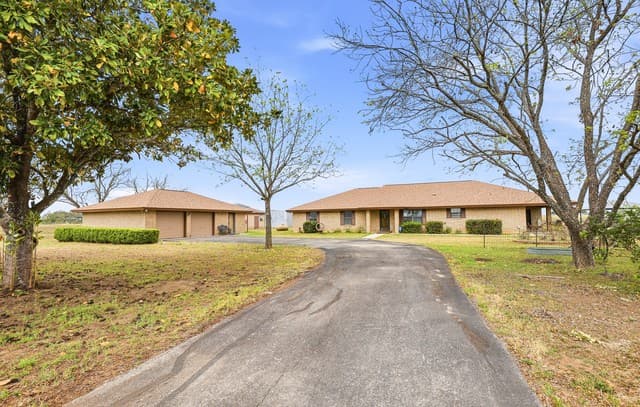 Home for sale at 13915 Dusty Fields in Schertz, TX — photo 3