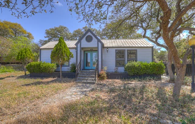Home for sale at 499 Lakeway in Spring Branch, TX — photo 2