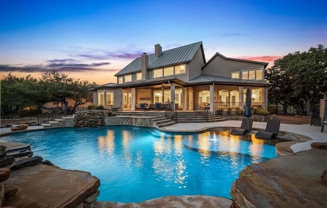 5-bedroom rental at 185 Shimmering Shore in Spring Branch, TX — photo 1