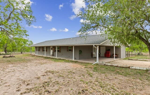 Home for sale at 748 Fm 2102 in Kenedy, TX — photo 3