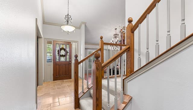 4-bedroom rental at 16018 Alsace in San Antonio, TX — photo 5