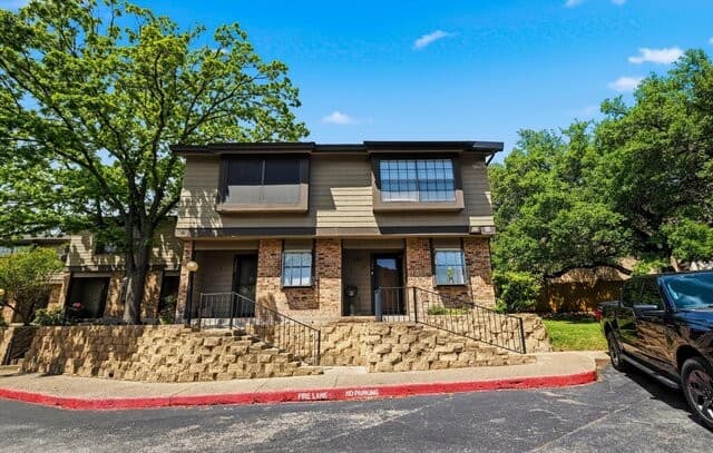 2-bedroom rental at 11815 Vance Jackson Rd Unit 2306 in San Antonio, TX — photo 2