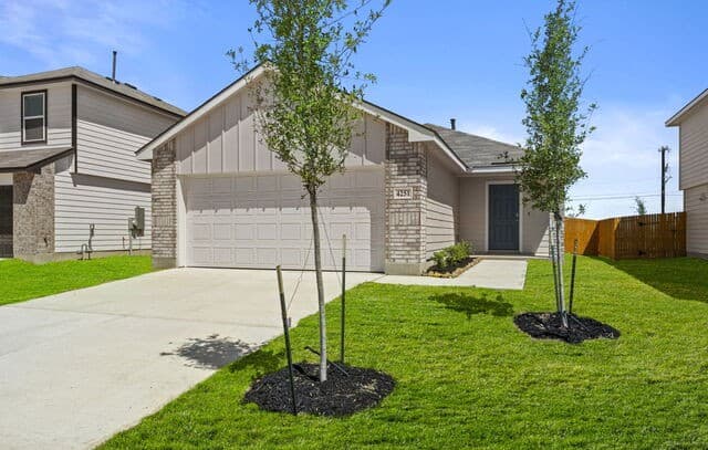 3-bedroom rental at 4251 Marjoram Landing in Von Ormy, TX — photo 1