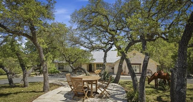 3-bedroom rental at 145 Valley Home in Comfort, TX — photo 1