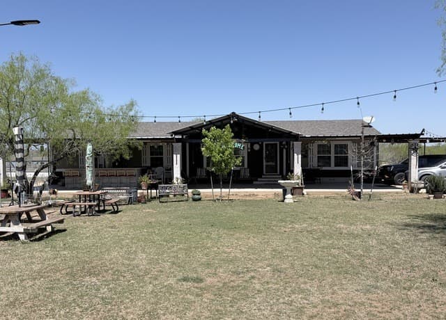 Home for sale at 152 County Road 2667 in Devine, TX — photo 2
