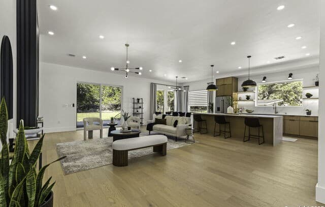 4-bedroom rental at 120 River View Dr in Boerne, TX — photo 3