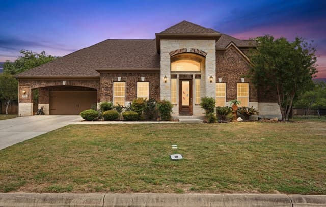 3-bedroom rental at 146 Sunrise Hill in Castroville, TX — photo 1