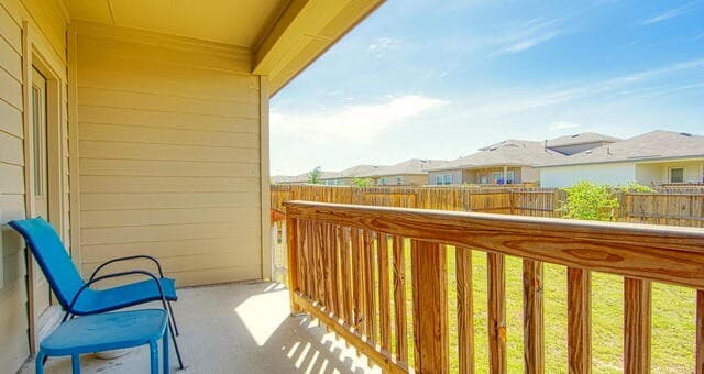 3-bedroom rental at 141 Bunkers Hill Rd in Floresville, TX — photo 3
