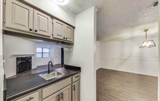 3-bedroom rental at 7738 Chambers Rd Unit 501 in San Antonio, TX — photo 4