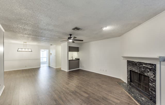 3-bedroom rental at 7738 Chambers Rd Unit 501 in San Antonio, TX — photo 5