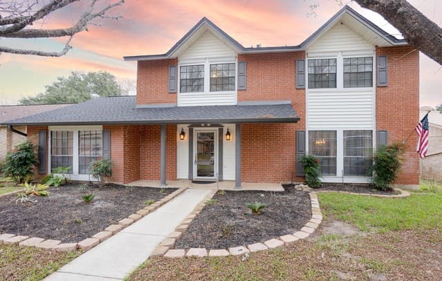 4-bedroom rental at 13718 Pebble Point Dr in San Antonio, TX — photo 3