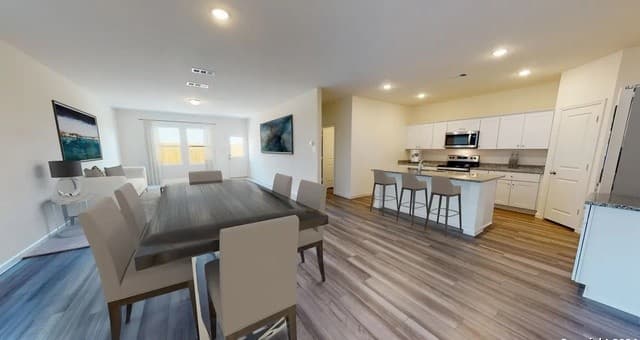 5-bedroom rental at 1014 Sharpie Lane in Adkins, TX — photo 3