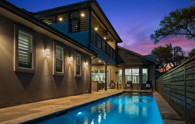 5-bedroom rental at 10770 Mesquite Flt in Helotes, TX — photo 1