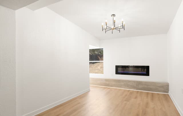 4-bedroom rental at 670 Quail Run in Lytle, TX — photo 3