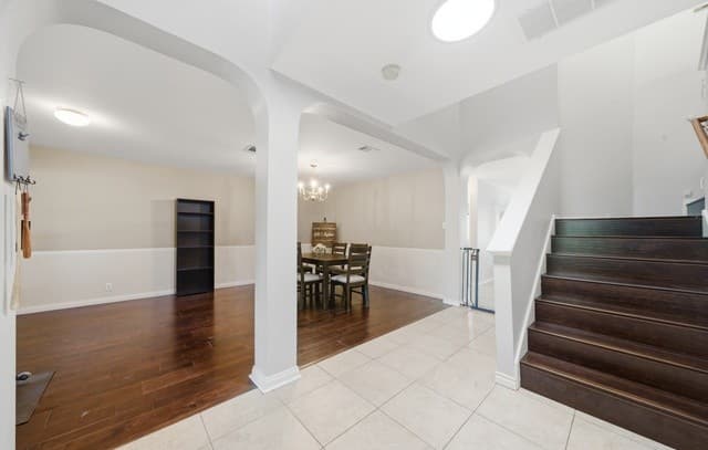5-bedroom rental at 11622 Shotgun Way in Helotes, TX — photo 2