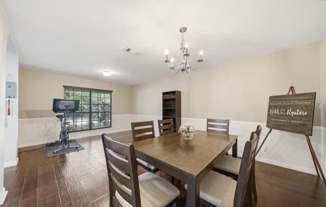 5-bedroom rental at 11622 Shotgun Way in Helotes, TX — photo 4