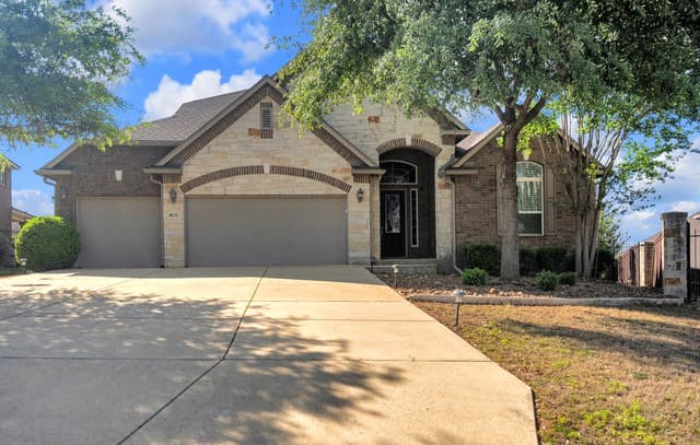 4-bedroom rental at 8531 Nichols Rim in Boerne, TX — photo 1