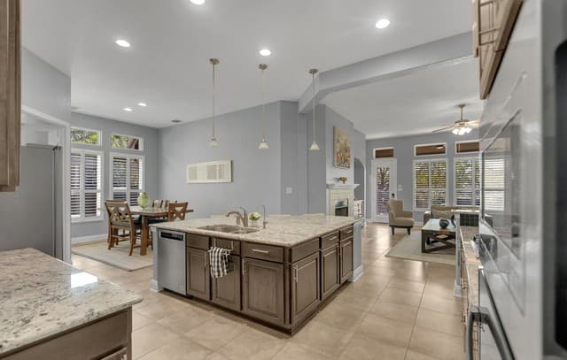 4-bedroom rental at 8531 Nichols Rim in Boerne, TX — photo 4
